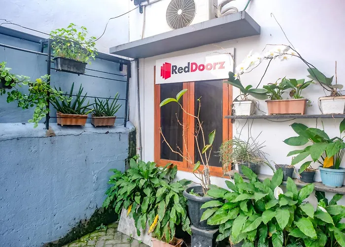 RedDoorz @ Jalan Kedawung Hotel Malang